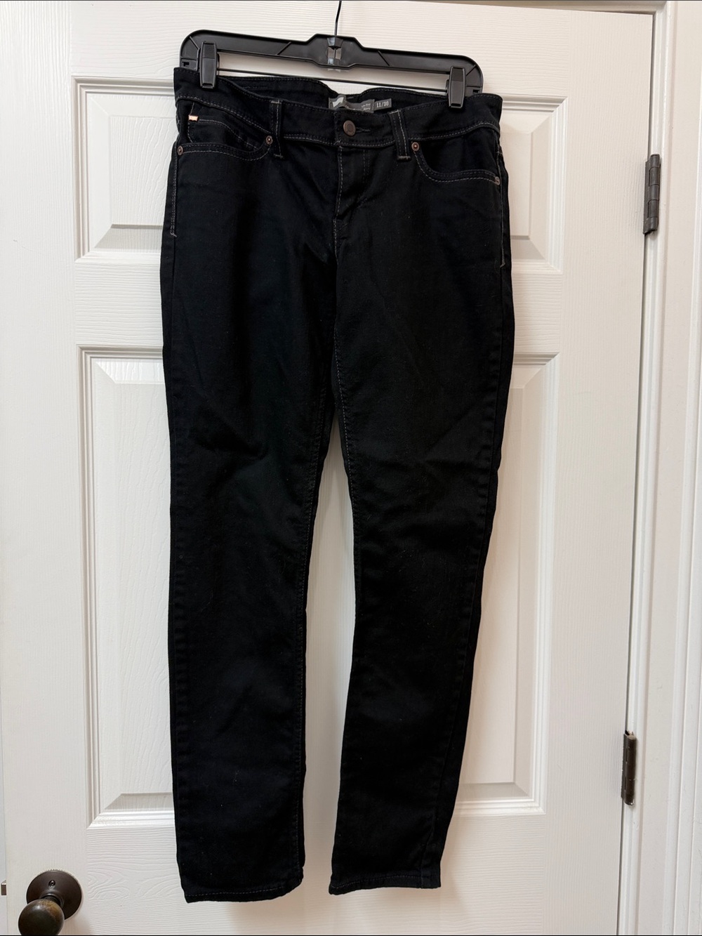 Levi's Black Low-Rise Skinny Jeans